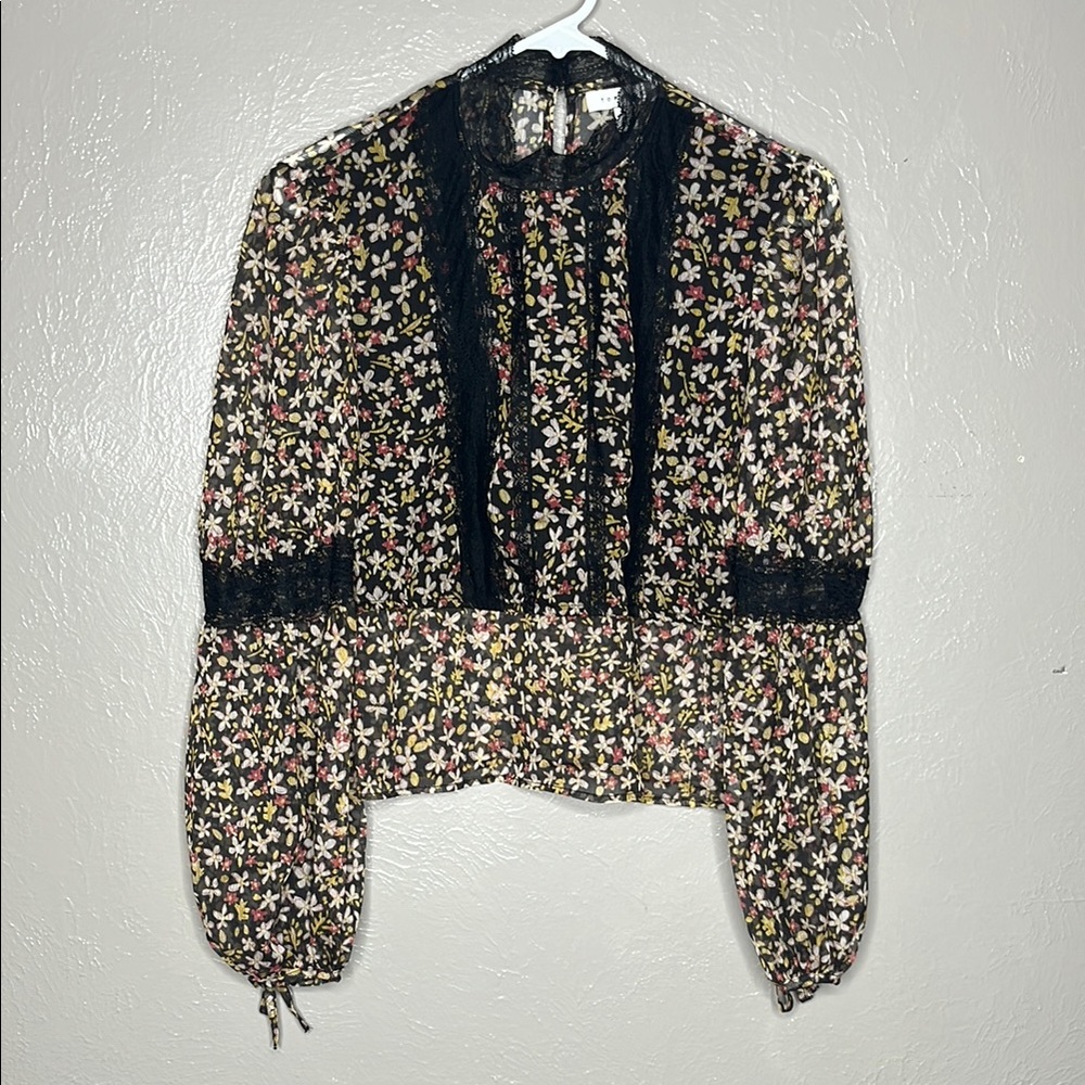 NWT Sheer Floral Topshop Blouse with Lace Detailing - Size 4